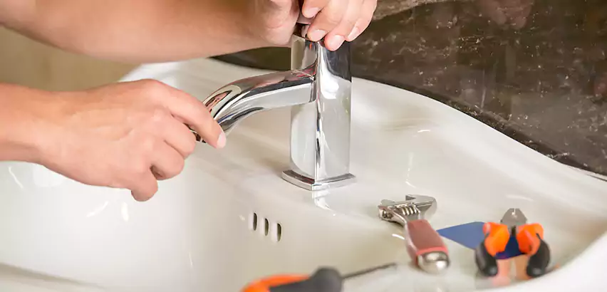 Bathtub Faucet Replacement in The Colony